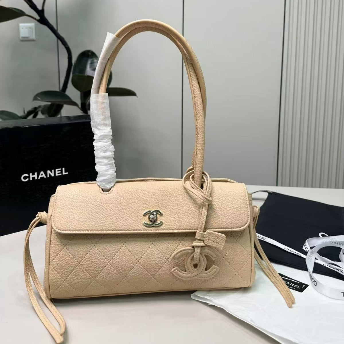 Chanel Master Quality Leather Handbag with Logo Charm