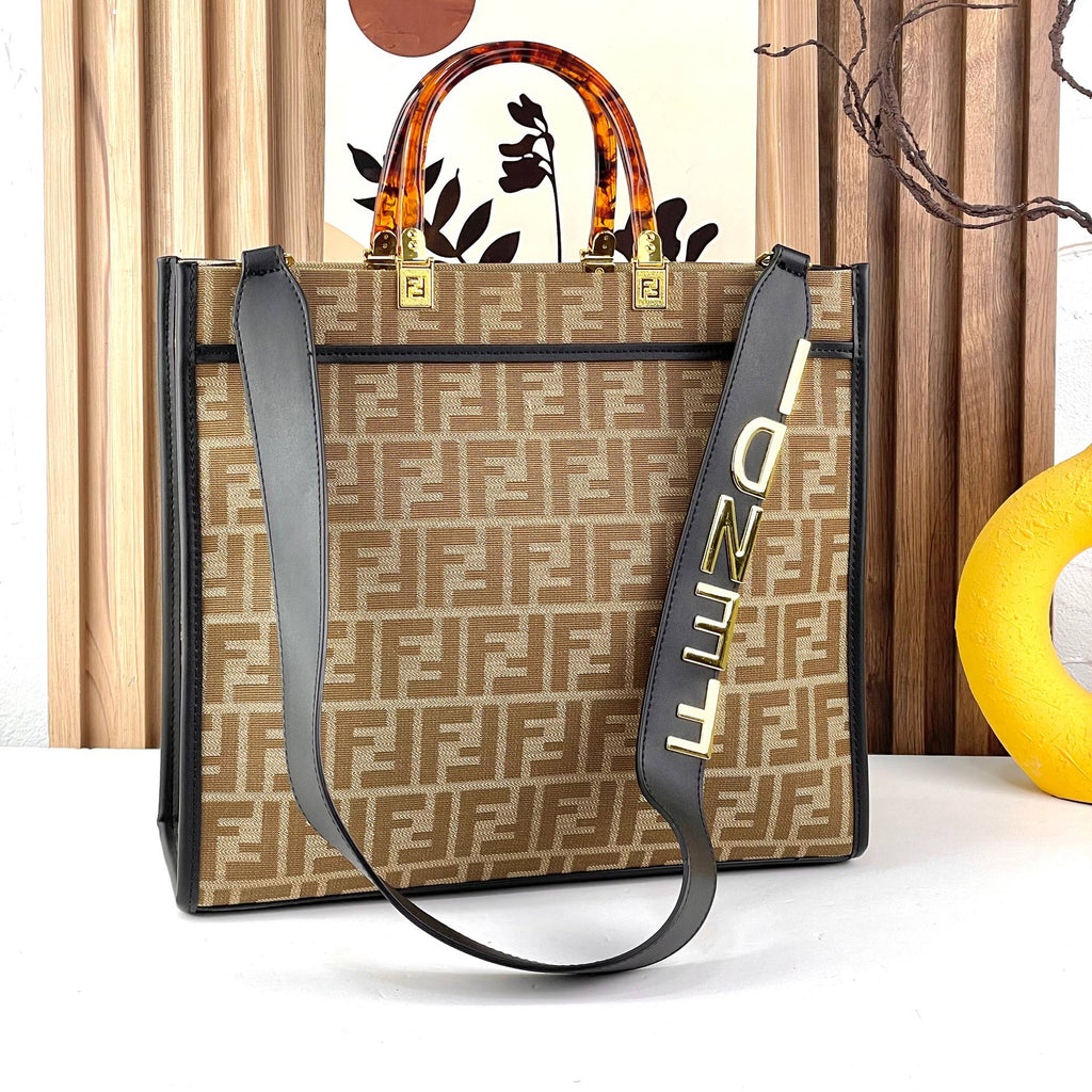 Fendi Chic Brown & Black Tote 👜🖤