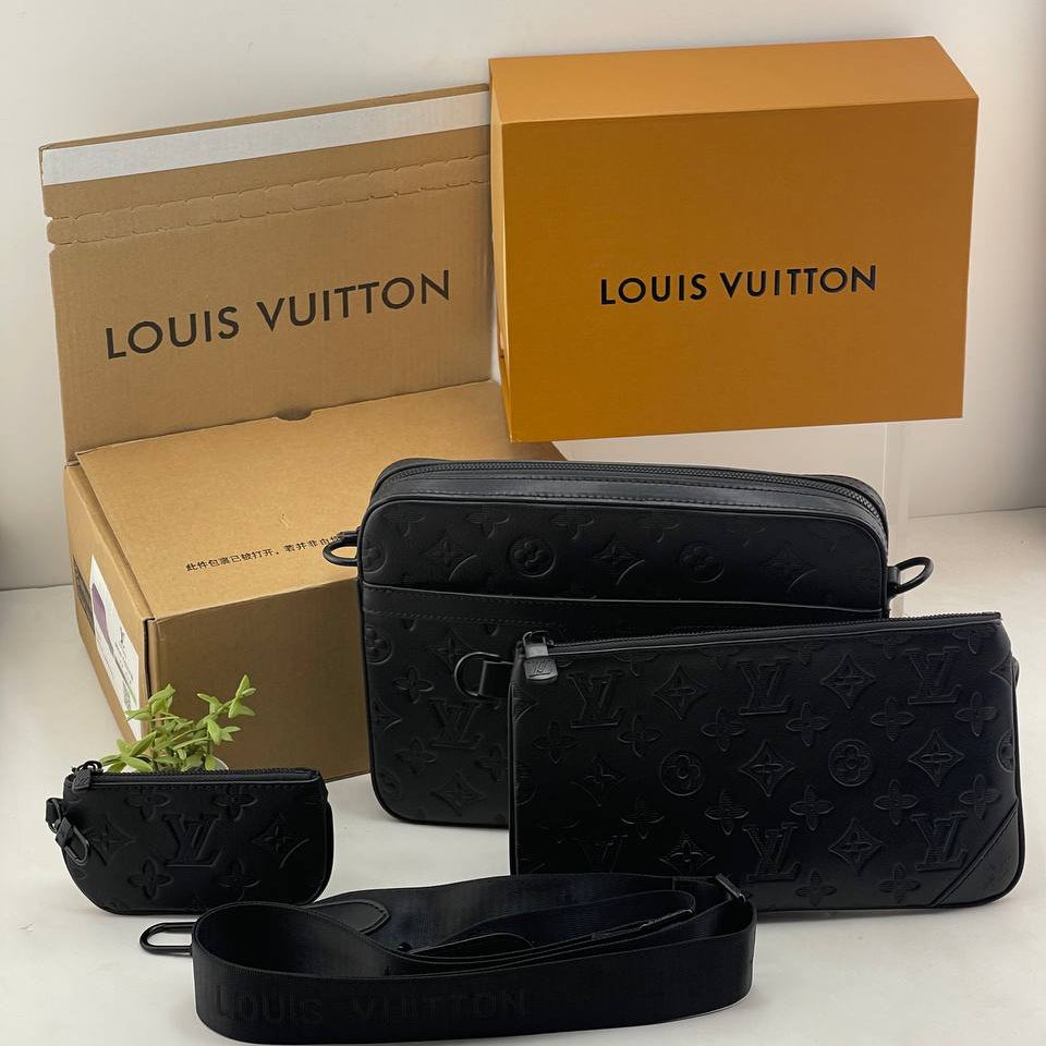 🖤 Louis Vuitton Black Handbag w/ Box 👜