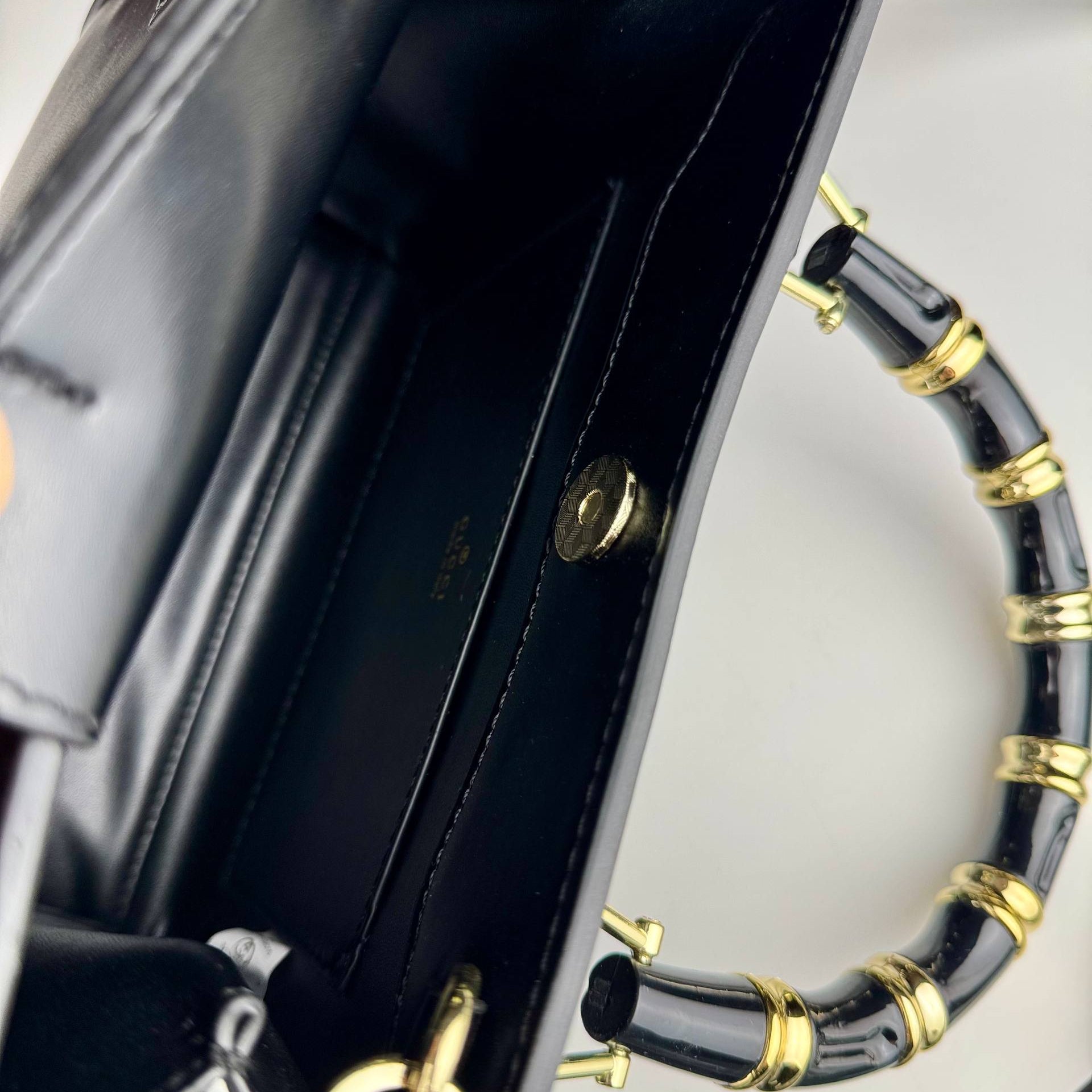 Gucci Top Handle Bag with Bamboo Detail 👜✨