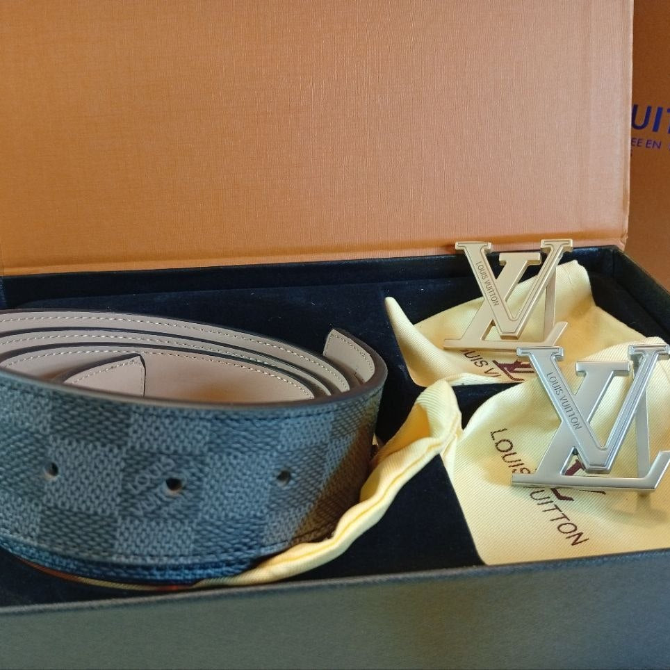 Louis Vuitton Reversible Mirror Belt Set in Damier Leather 👜✨
