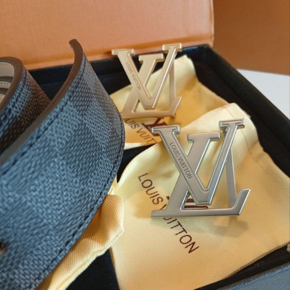 Louis Vuitton Reversible Mirror Belt Set in Damier Leather 👜✨