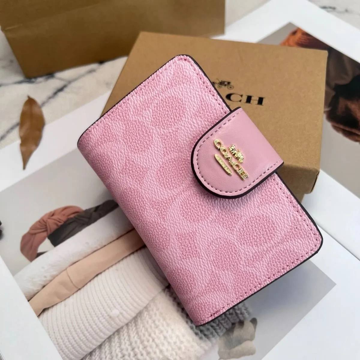 Coach Signature Coated Canvas Medium Corner Zip Wallet 👜✨