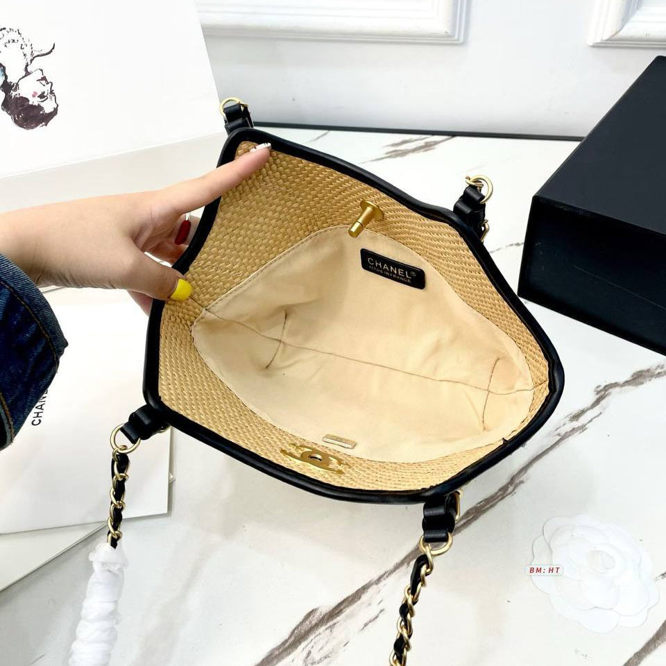 Chanel Woven Straw Shoulder Bag with Gold Hardware 👜✨