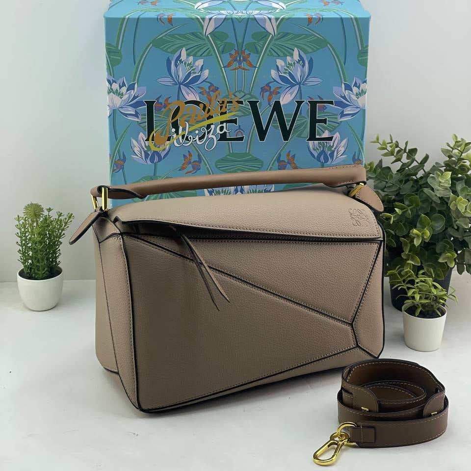 Loewe Puzzle Bag in Classic Black Leather 👜✨📐