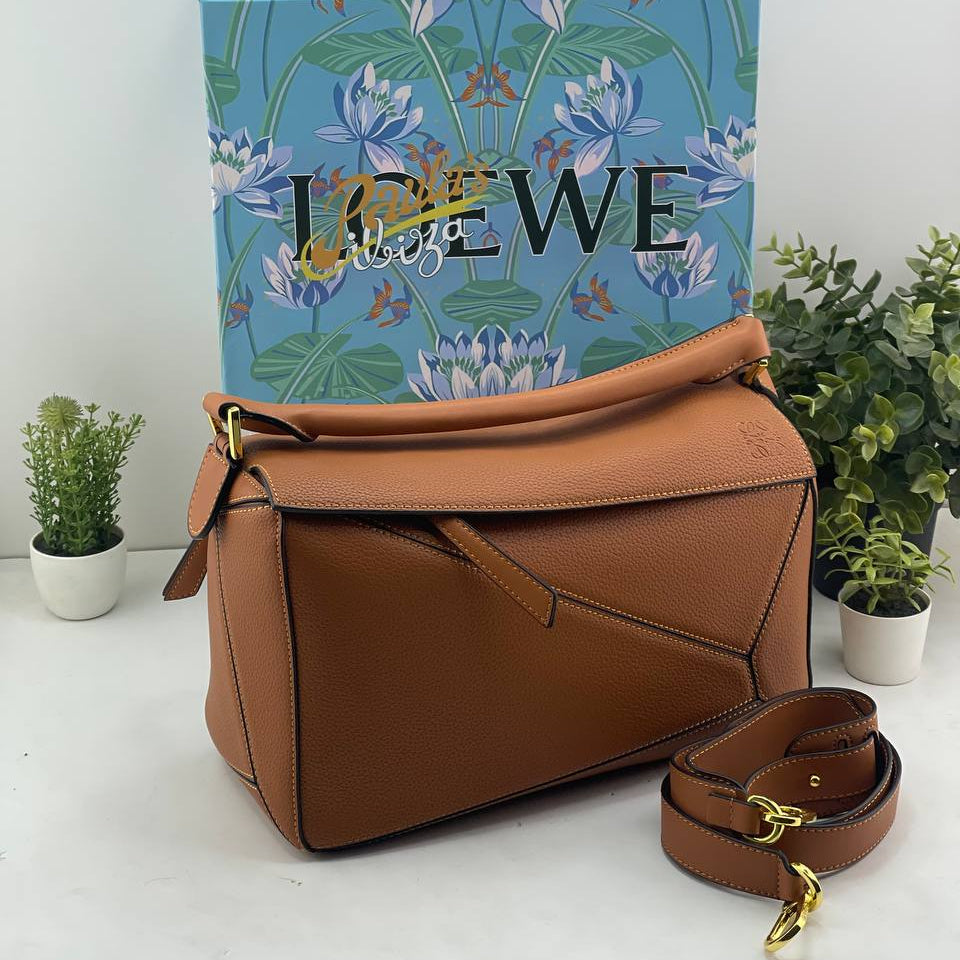 Loewe Puzzle Bag in Classic Black Leather 👜✨📐