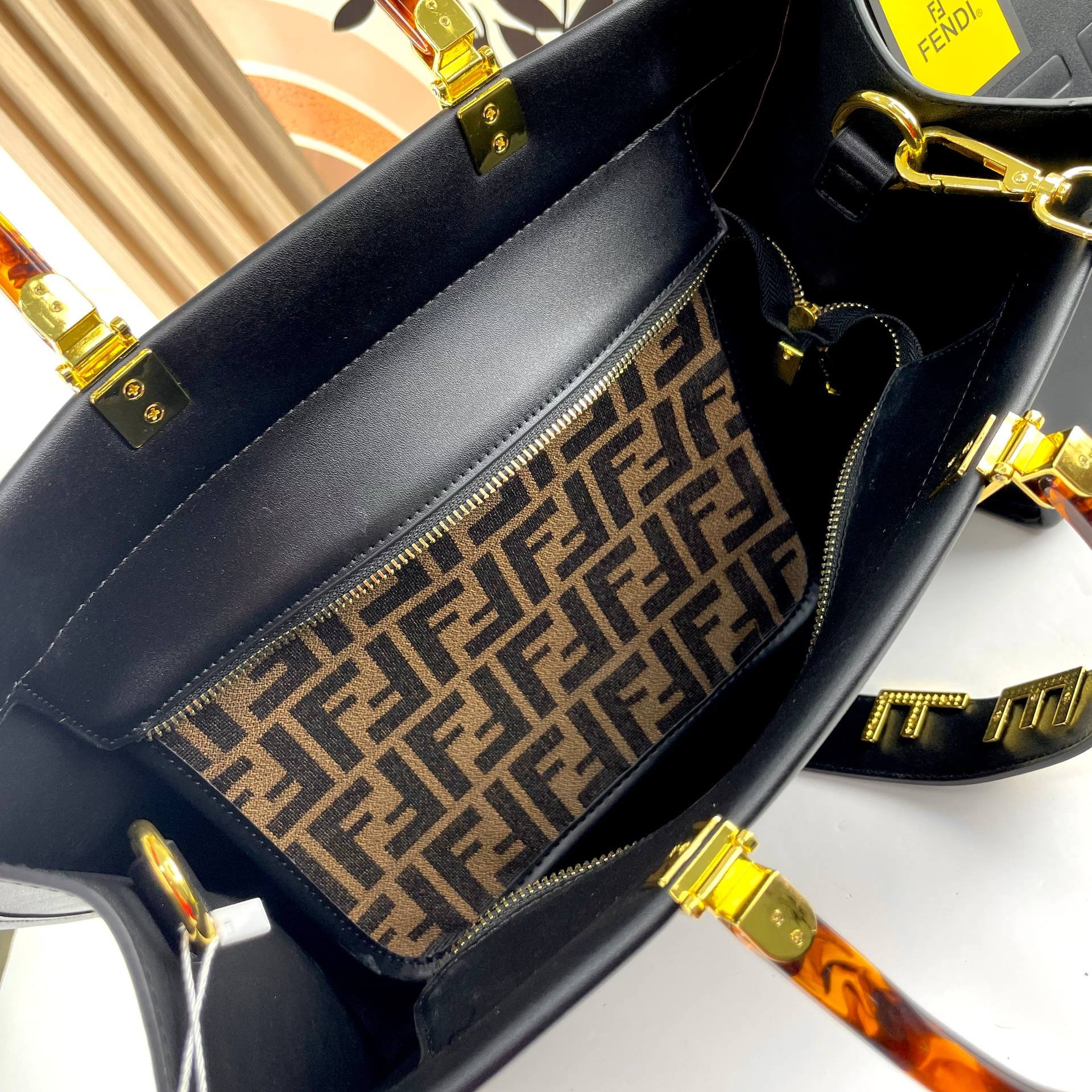 Fendi Black Tote Bag 🖤 Chic Carryall