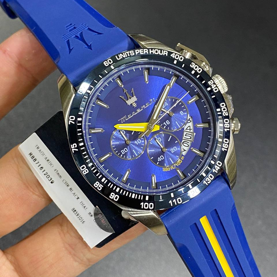 Maserati Men's Black Dial Rubber Strap Watch ⌚🖤💙