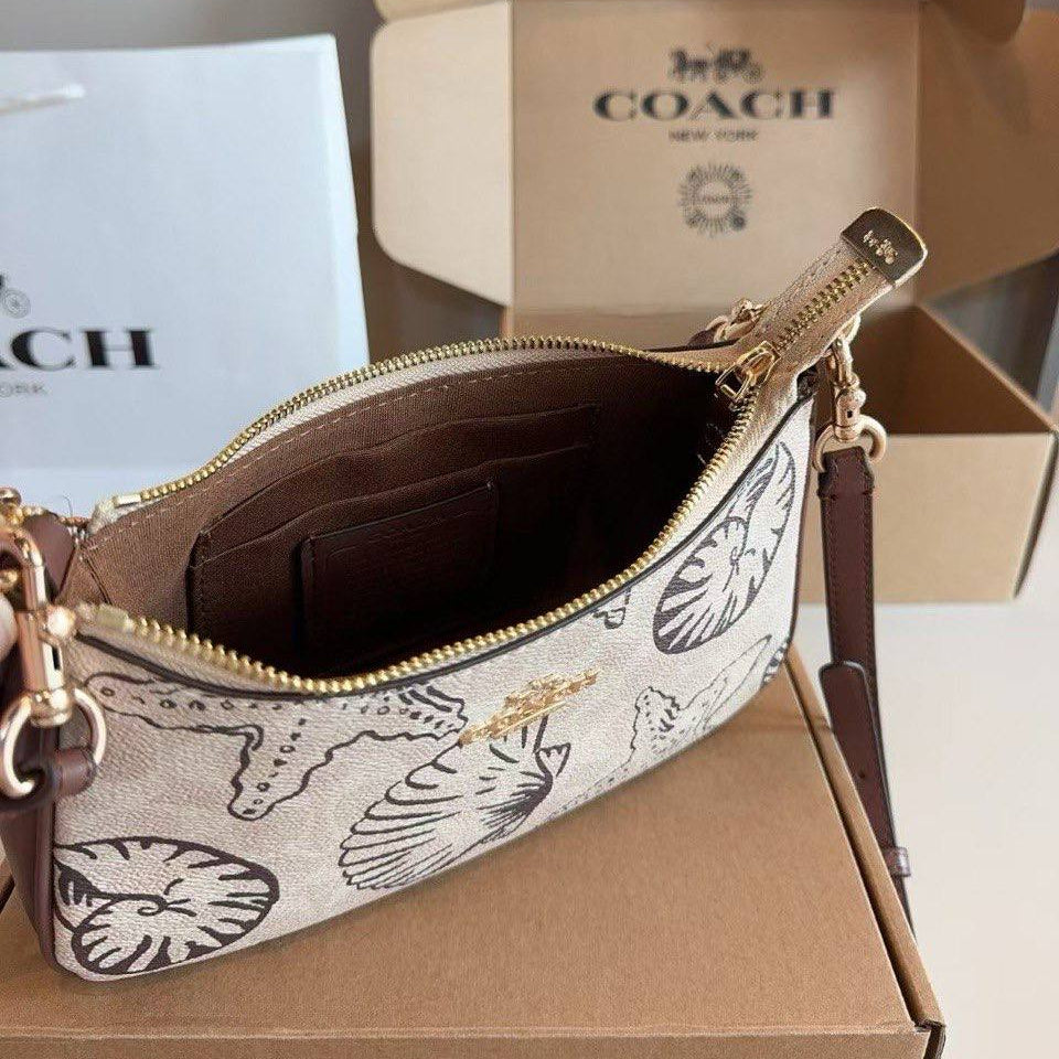 COACH Beige & Brown Bag 👜 Signature Style 🍂