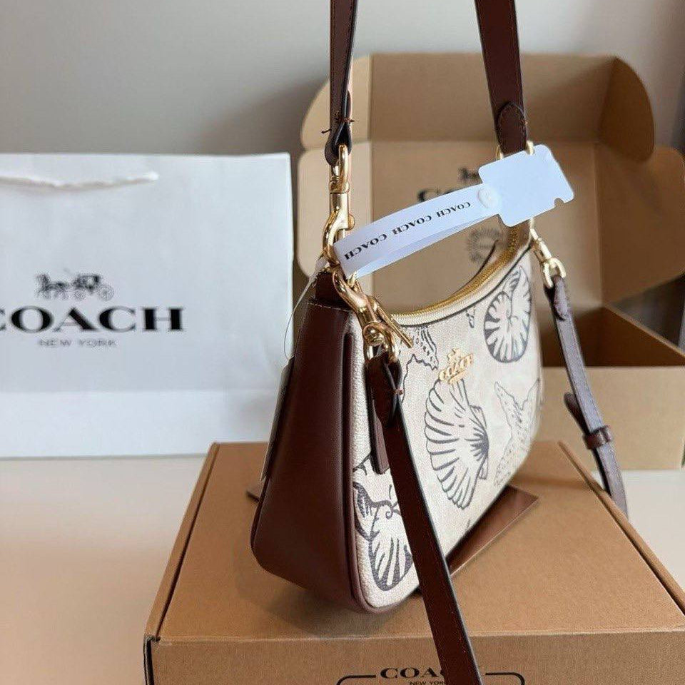 COACH Beige & Brown Bag 👜 Signature Style 🍂