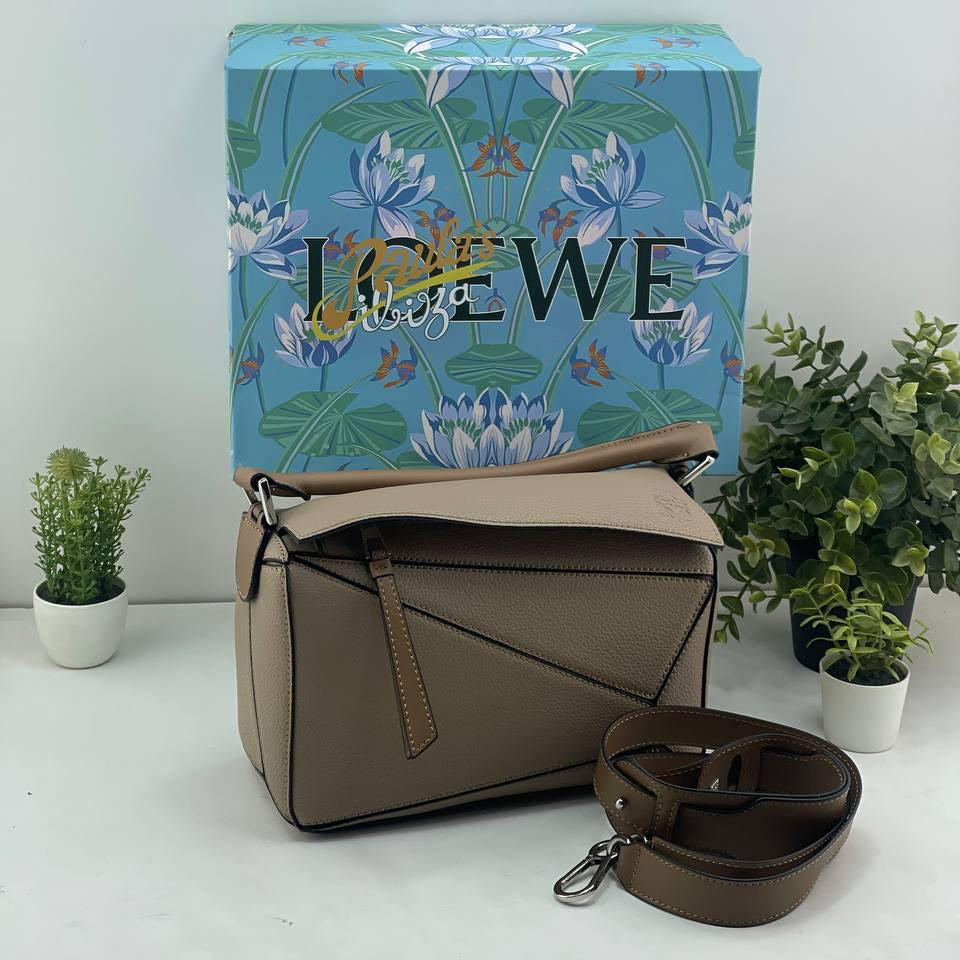 Loewe Puzzle Bag in Classic Black Leather 👜✨📐