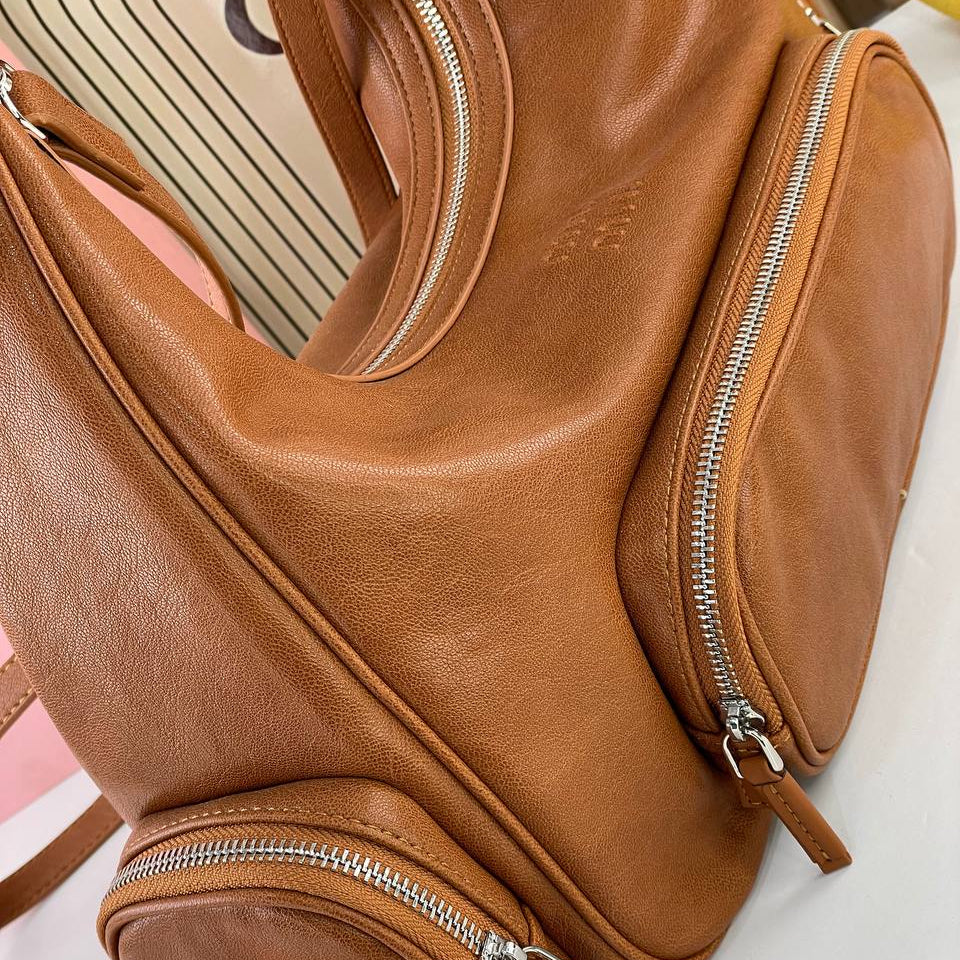 Miu Miu: Chic Brown Hobo Bag 👜🤎