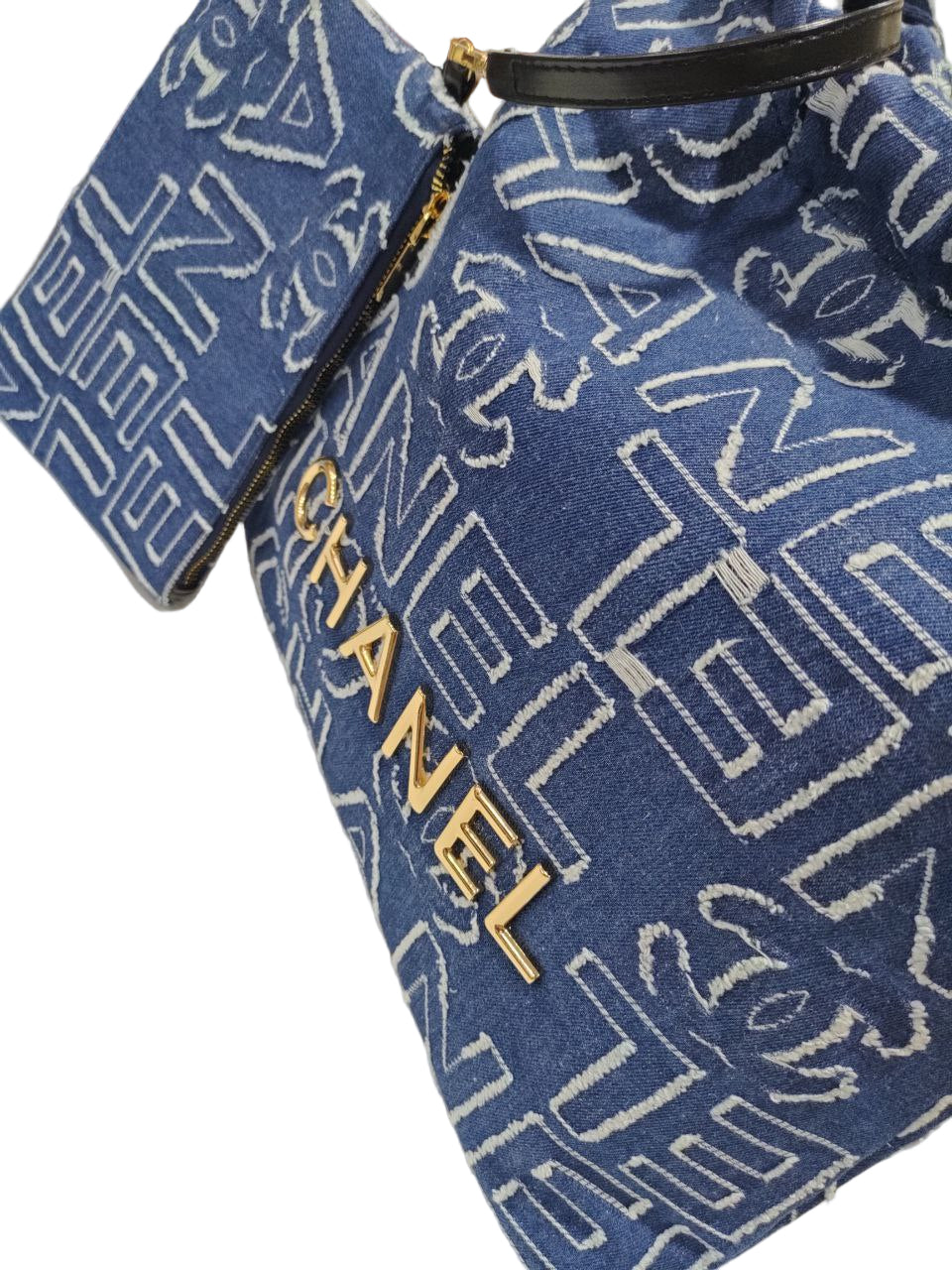 💙 Chanel Denim Gold Logo Shoulder Bag with Pouch ✨