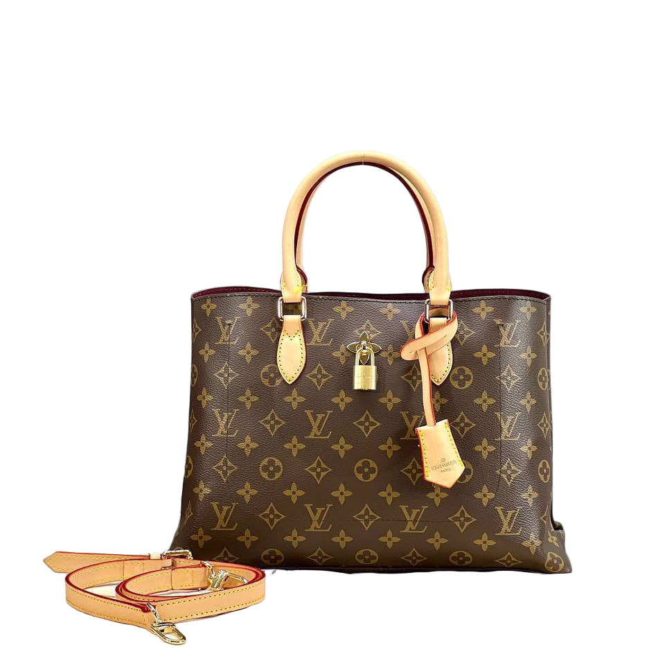Louis Vuitton Monogram Tote Bag with Vachetta Trim and Padlock 🤎🔒✨