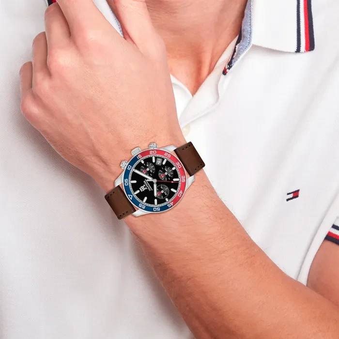 Tommy Hilfiger Chronograph Watch Blue/Red Bezel Brown Leather ⚓🔴🔵