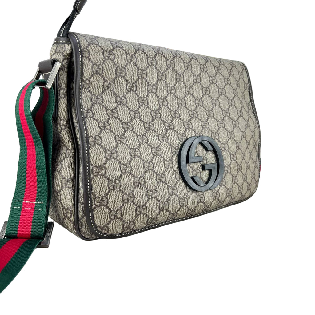 Gucci Interlocking G Messenger Bag with Web Strap and GG Supreme Canvas 💚❤️🌟