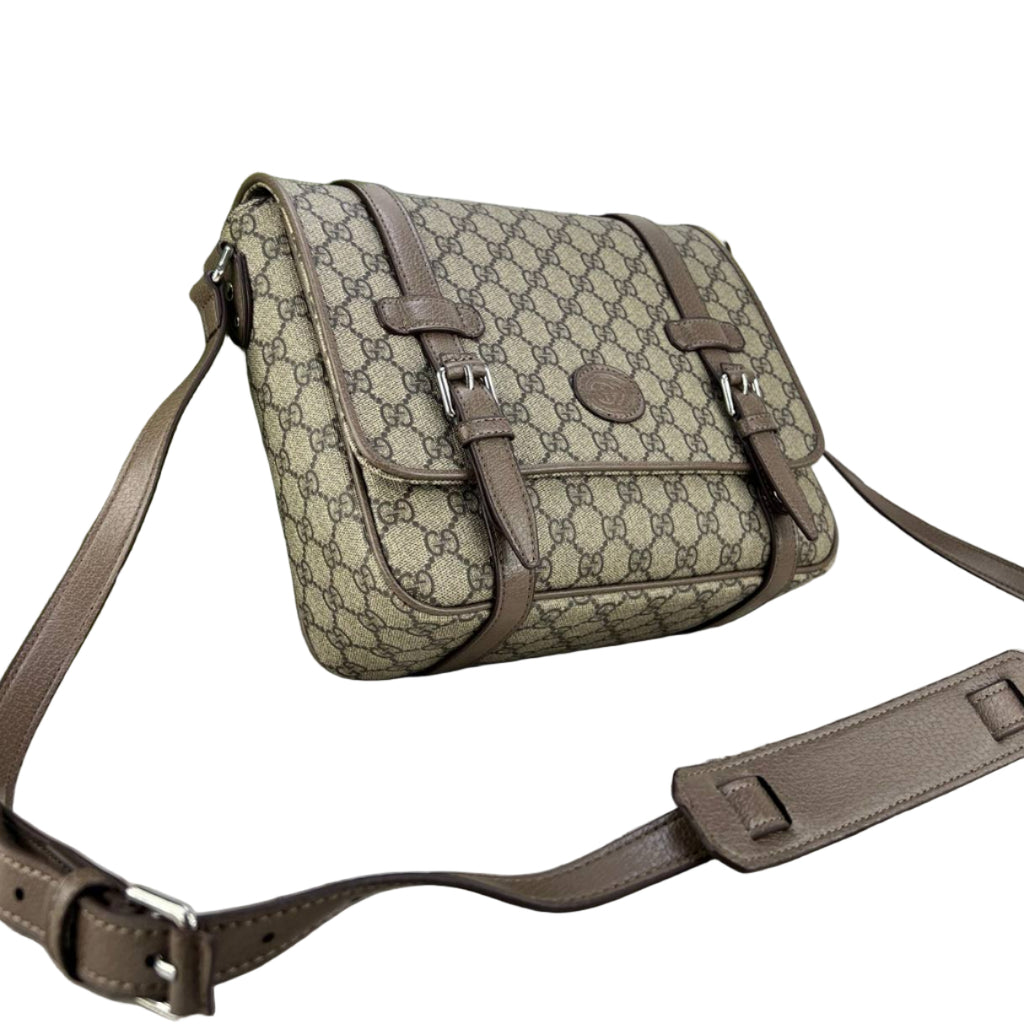 Gucci GG Supreme Canvas Messenger Bag with Double Buckle Detail 🤎💼🔗