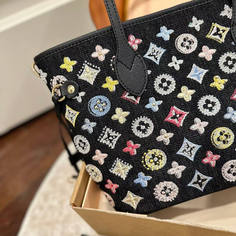 Louis Vuitton Neverfull MM Monogram Embellished Tote Bag with Pouch 👜✨🌈