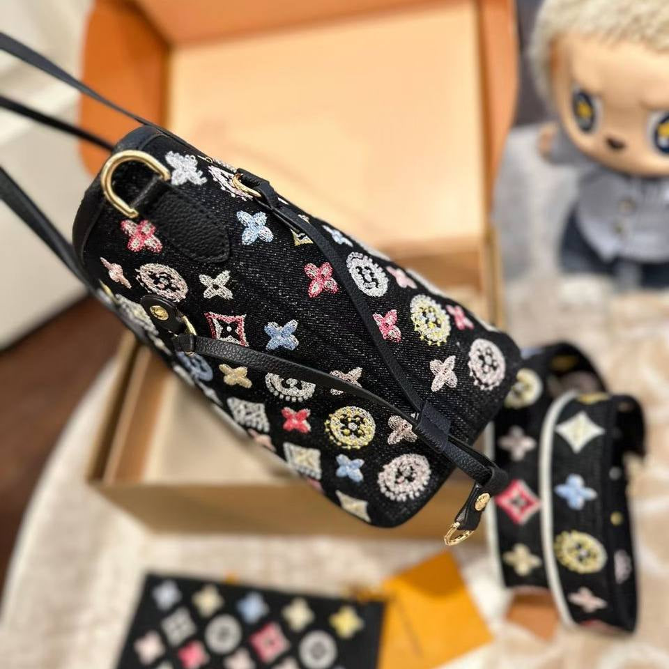 Louis Vuitton Neverfull MM Monogram Embellished Tote Bag with Pouch 👜✨🌈