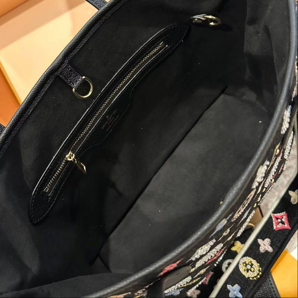 Louis Vuitton Neverfull MM Monogram Embellished Tote Bag with Pouch 👜✨🌈