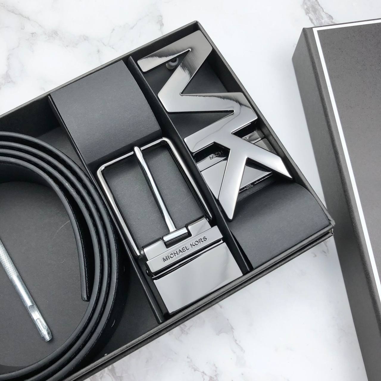 Michael Kors Reversible Leather Belt Set with Two Buckles 🖤✨🎁