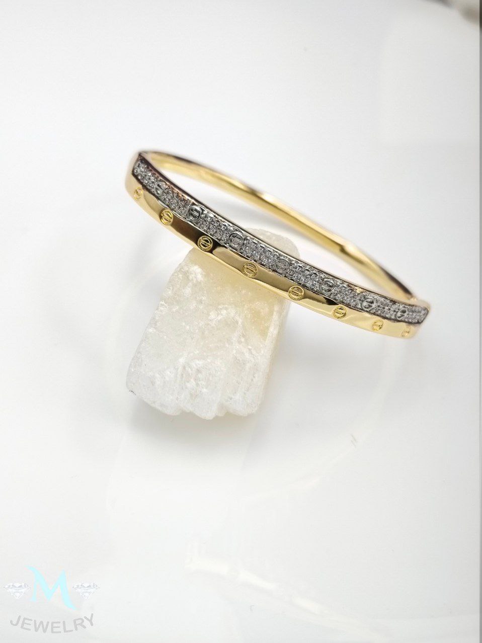 Jewelry Gold Bangle with Diamond Inlay Details ✨💎👑