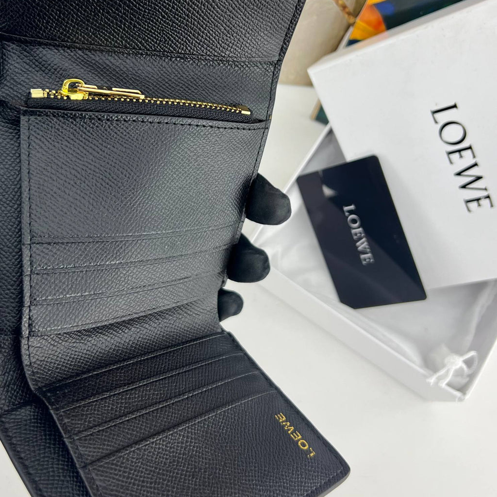 Anagram Trifold Wallet Loewe ✨ 💼 🐂