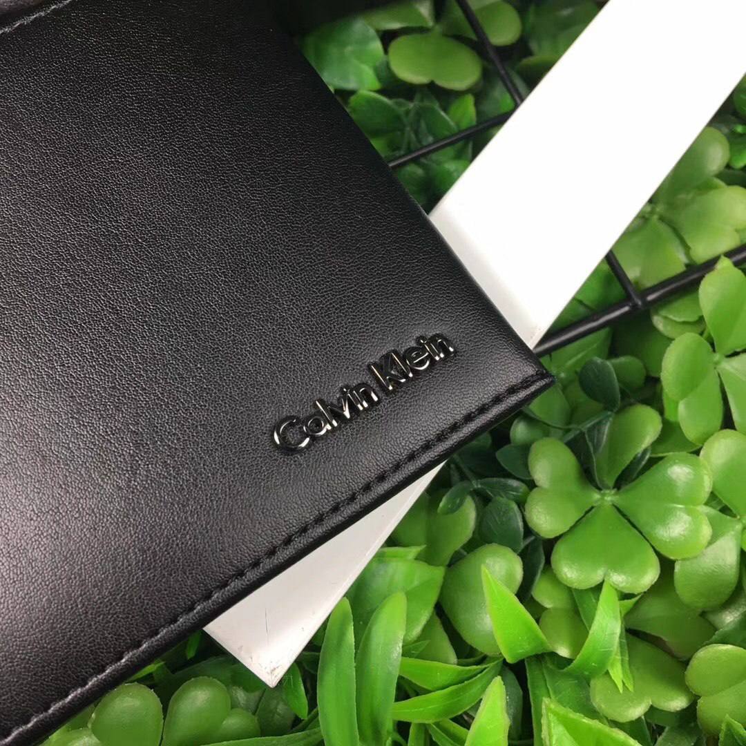 Calvin Klein Leather Wallet and Keychain Gift Set 🖤💼🎁