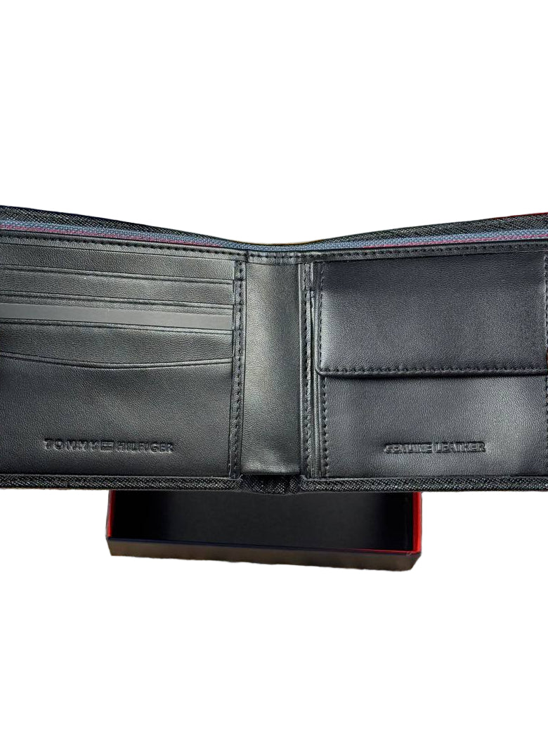 🖤 Tommy Hilfiger Black Bifold Wallet with Saffiano Texture and Metal TH Logo ✨ 🔒