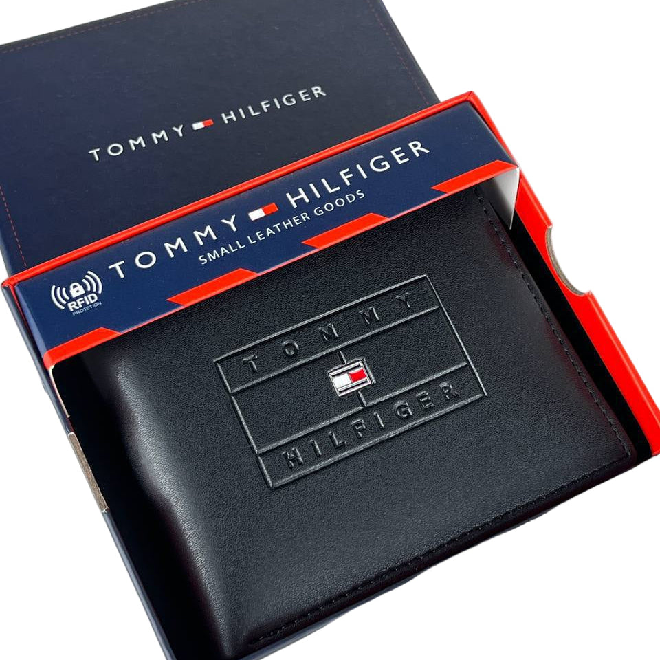 🖤 Tommy Hilfiger Men's Black Leather Bifold Wallet with Embossed Logo and RFID 🛡️