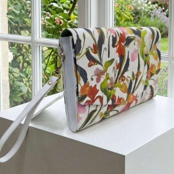 Ted Baker Floral Print Envelope Clutch 🌸🍃✨